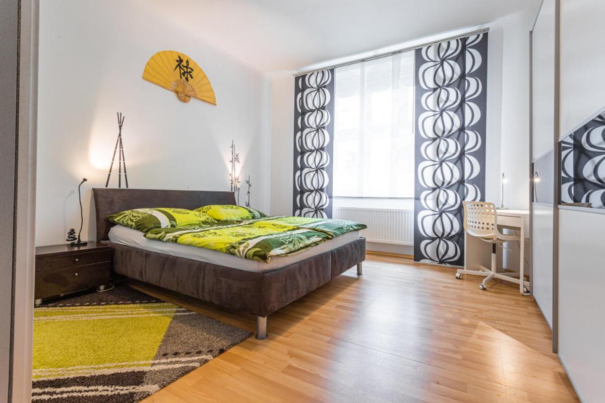 Apartment Hottub - Washer&dryer - 12min Center - 160mbs Wifi *